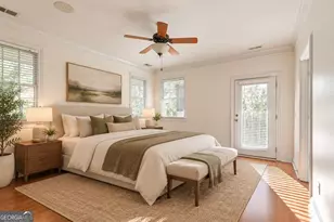 1055 Davis Cir NW, Atlanta, GA 30318 - Photo 17