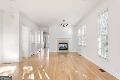 1055 Davis Circle NW #R, Atlanta, GA 30318 - Photo 5