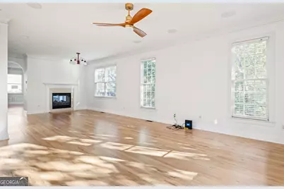 1055 Davis Circle NW #R, Atlanta, GA 30318 - Photo 3