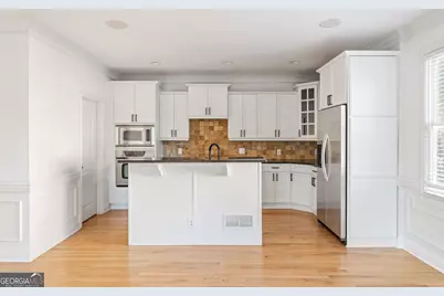 1055 Davis Circle NW #R, Atlanta, GA 30318 - Photo 13