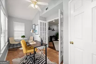 704 Barrington Hills Dr, Sandy Springs, GA 30350 - Photo 15