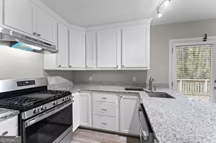 494 Sunset Cir, Forsyth, GA 31029 - Photo 11