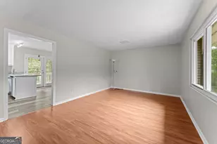 494 Sunset Cir, Forsyth, GA 31029 - Photo 5