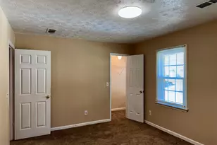 5248 Ridge Forest Dr, Stone Mountain, GA 30083 - Photo 17