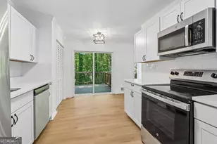 837 Hemingway Rd, Stone Mountain, GA 30088 - Photo 23