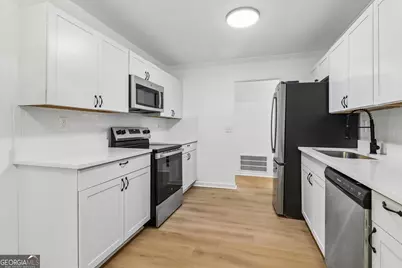 837 Hemingway Road, Stone Mountain, GA 30088 - Photo 21