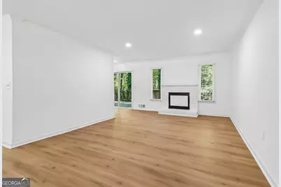 837 Hemingway Road, Stone Mountain, GA 30088 - Photo 11