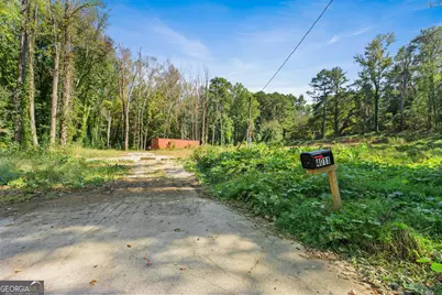 4011 W Hilda Circle, Decatur, GA 30035 - Photo 1