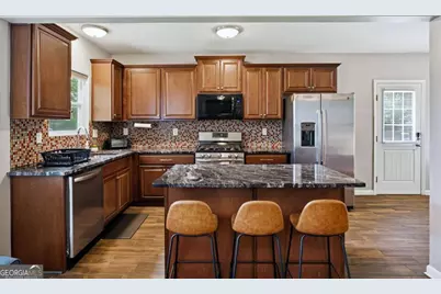 3051 Springdale Rd, Hapeville, GA 30354 - Photo 9