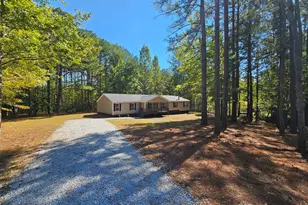 426 Quail Dr, Greenville, GA 30222 - Photo 3