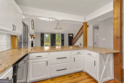 295 Victoria Lane, Newnan, GA 30263 - Photo 17