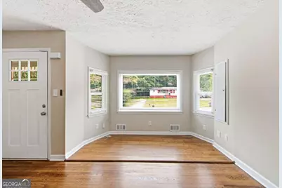 8510 Dawn Avenue, Douglasville, GA 30134 - Photo 3