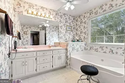 2015 Harfield Court, Bethlehem, GA 30620 - Photo 17