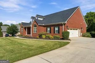 226 Hummingbird Ct, Hampton, GA 30228 - Photo 3