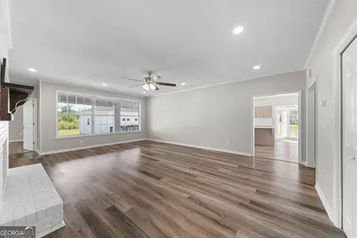 106 Avondale Dr, Sylvania, GA 30467 - Photo 5