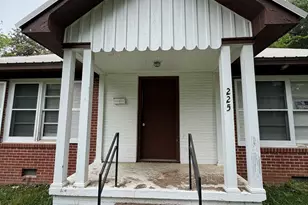 225 W Jessamine St, Fitzgerald, GA 31750 - Photo 7