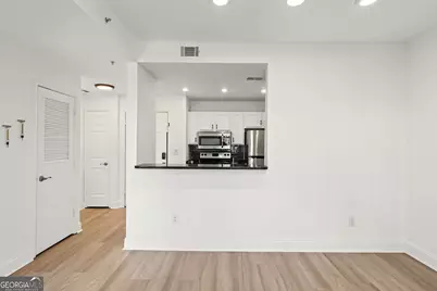 1075 Peachtree Walk NE #A517, Atlanta, GA 30309 - Photo 9