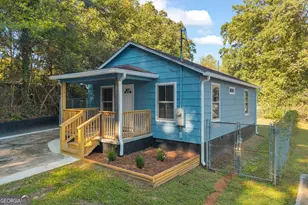 232 S Pine St, Toccoa, GA 30577 - Photo 1