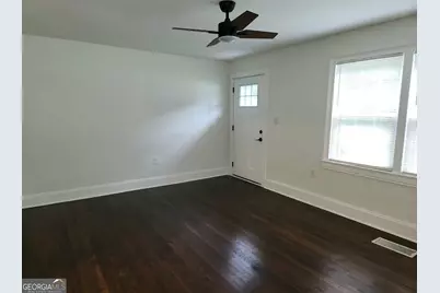 1392 Wadley Avenue, East Point, GA 30344 - Photo 17