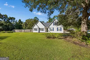 451 Mary's Dr, Woodbine, GA 31569 - Photo 3