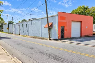 300 W Broad St, Griffin, GA 30223 - Photo 1
