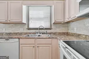 258 Ginger Creek Ln, Clayton, GA 30525 - Photo 19