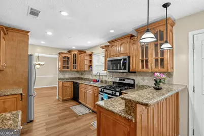 1560 Rogers Crossing Drive, Lithonia, GA 30058 - Photo 9