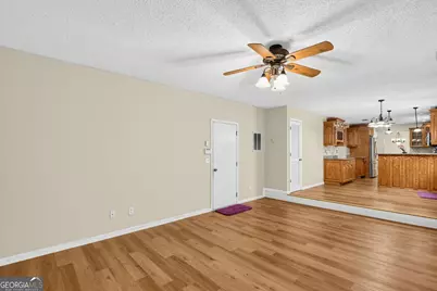 1560 Rogers Crossing Drive, Lithonia, GA 30058 - Photo 11