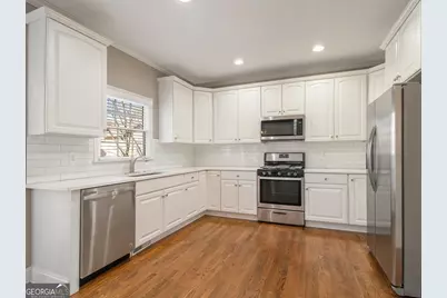 2484 Emerald Ridge Court, Atlanta, GA 30345 - Photo 9