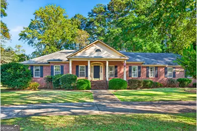 628 Lakewood Drive, Lagrange, GA 30240 - Photo 1