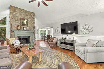 513 Avalon Drive, Fayetteville, GA 30214 - Photo 3