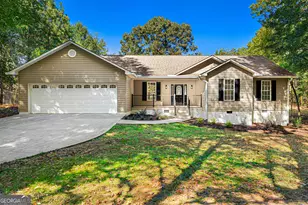 416 Greenbriar Dr, Hartwell, GA 30643 - Photo 1