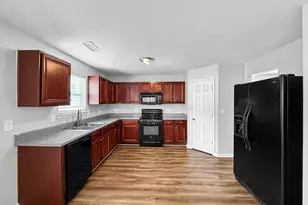 131 Laughlin Dr, Locust Grove, GA 30248 - Photo 7