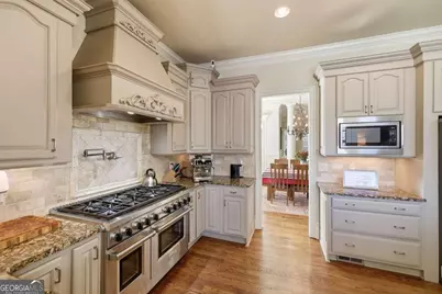1021 Oxford Way, Watkinsville, GA 30677 - Photo 17