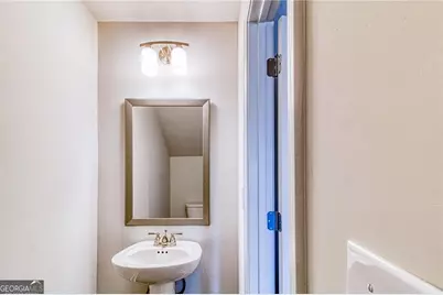 7011 Cedar Glen Road, Peachtree Corners, GA 30360 - Photo 17