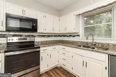 3404 Sherrod Drive, Marietta, GA 30008 - Photo 9