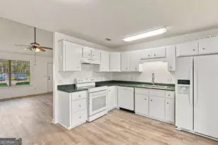 814 Waterfield Dr, Hinesville, GA 31313 - Photo 7