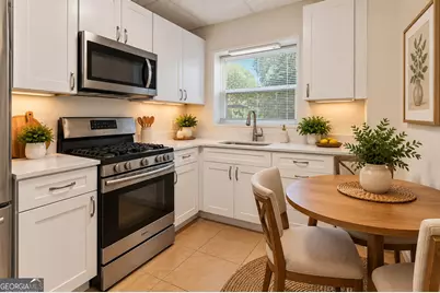 2034 Cambridge Avenue, College Park, GA 30337 - Photo 17