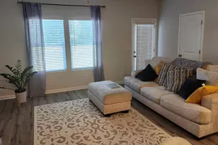 11692 Mendenhall Ct, Hampton, GA 30228 - Photo 7