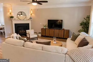 1415 Bay Overlook Dr, Woodstock, GA 30188 - Photo 3