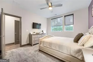 1305 Chelsea Cir NW, Atlanta, GA 30318 - Photo 17