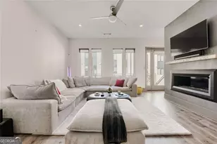 1305 Chelsea Cir NW, Atlanta, GA 30318 - Photo 9