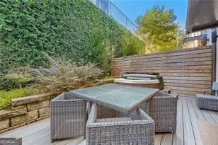 1305 Chelsea Cir NW, Atlanta, GA 30318 - Photo 23