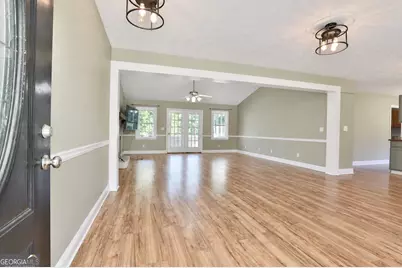 279 W Plantation Drive, Newnan, GA 30263 - Photo 5