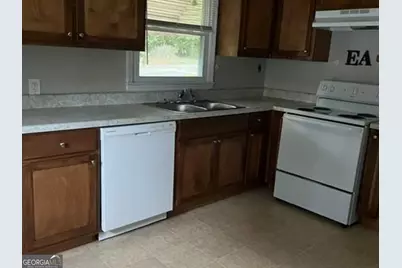 1326 Spellman Avenue, Griffin, GA 30223 - Photo 7