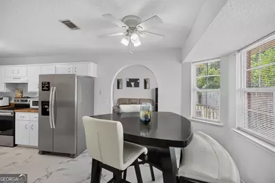 2201 Driftwood Lane, Hinesville, GA 31313 - Photo 13