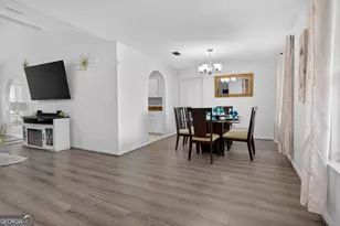 2201 Driftwood Ln, Hinesville, GA 31313 - Photo 5
