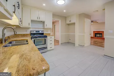2436 Green Hollow Court, Conyers, GA 30012 - Photo 13