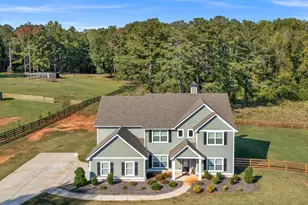 251 Lk Pt Dr, Williamson, GA 30292 - Photo 1