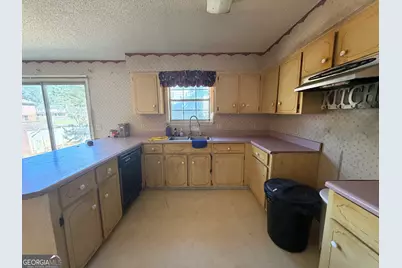 701 Charlotte Court, Hinesville, GA 31313 - Photo 9